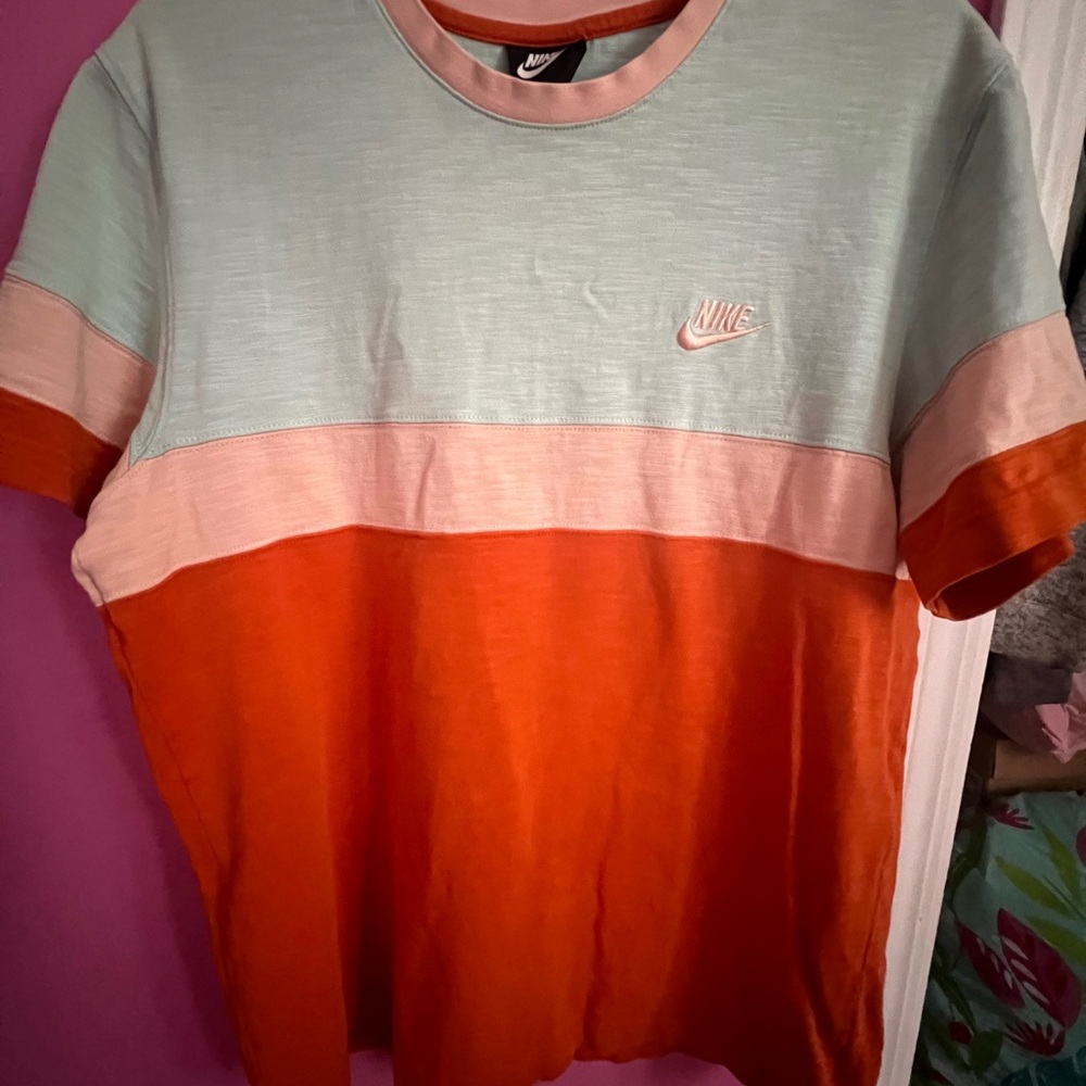 Nike Tee